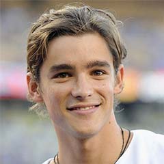 Brenton Thwaites